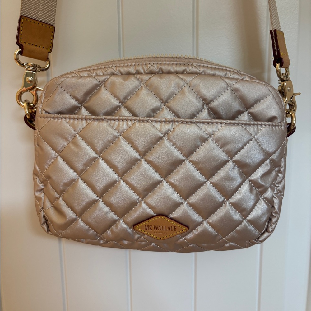 MZ Wallace Pale Rose Gold Metallic
Small Metro Camera Bag
